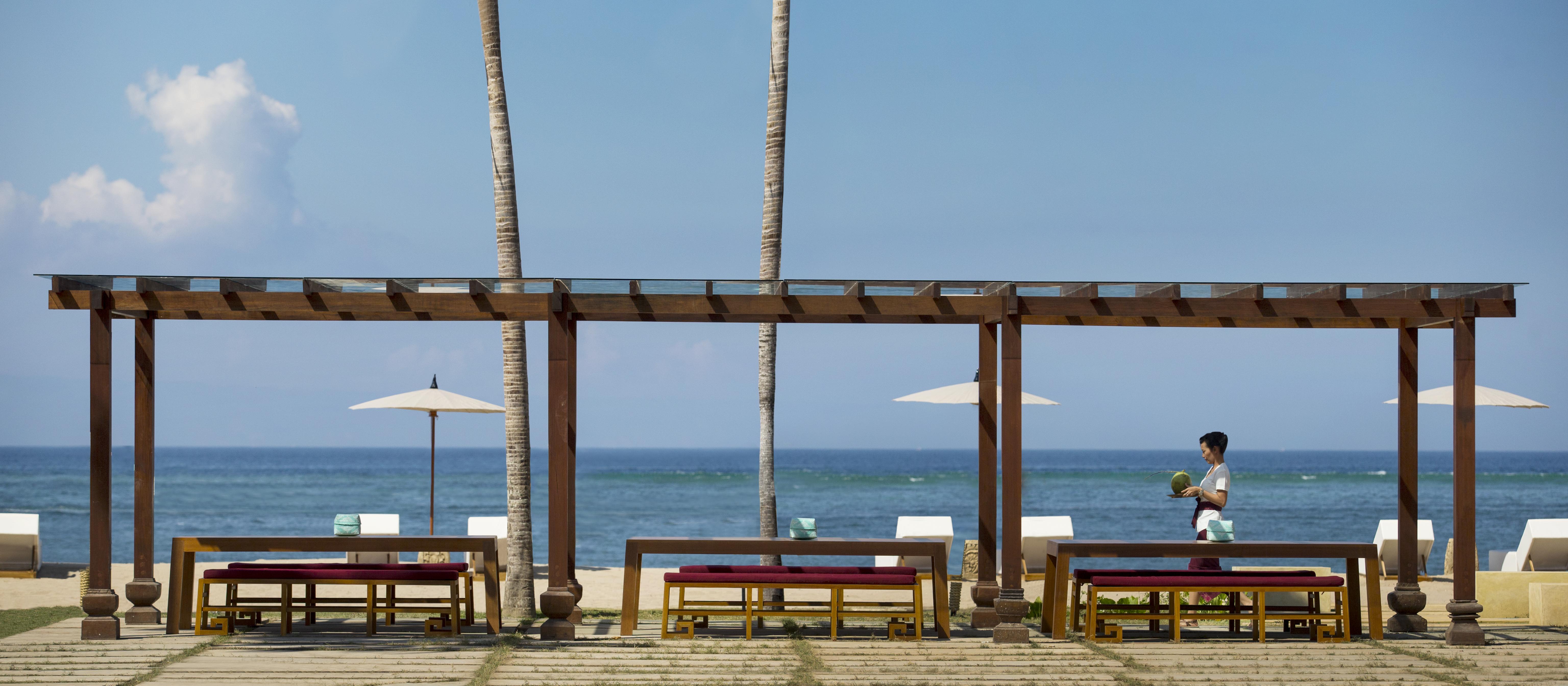 נוסא דואה Sadara Resort מראה חיצוני תמונה Beach at the resort